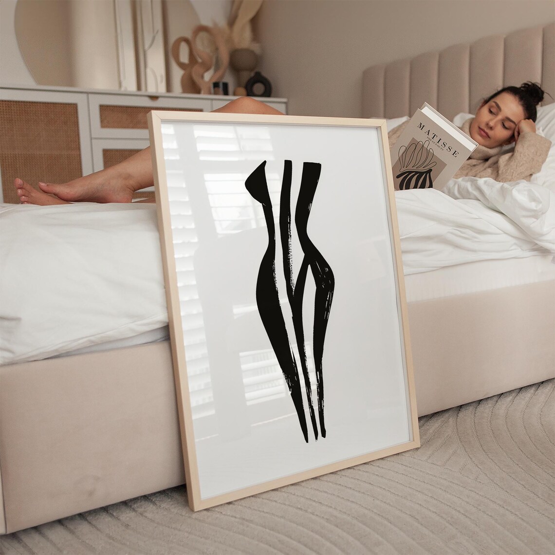 Abstract Female Form, Minimalist Monochrome Art Print - Image 2