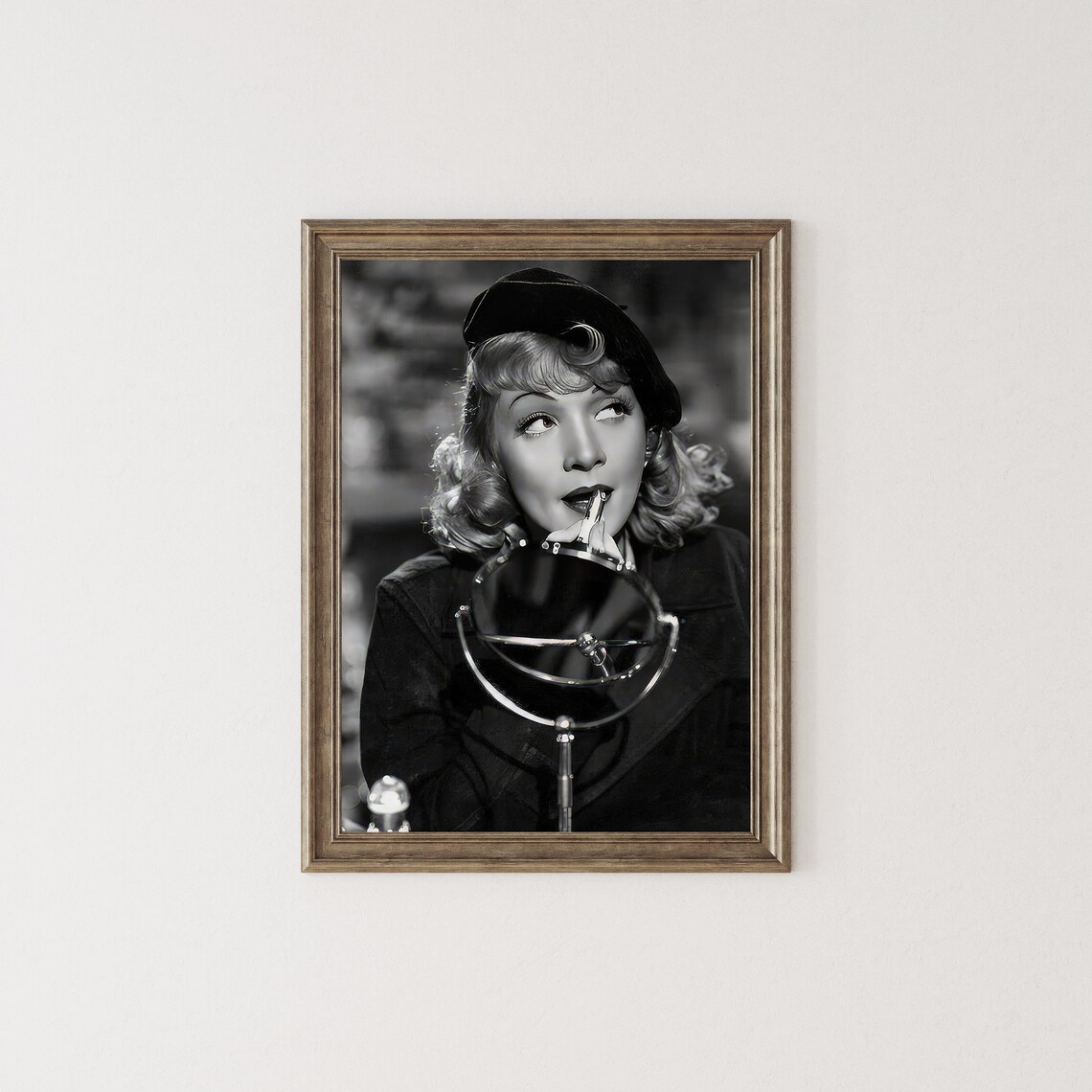 Marlene Dietrich Lipstick Vintage Fashion Photo Art Print - Image 2