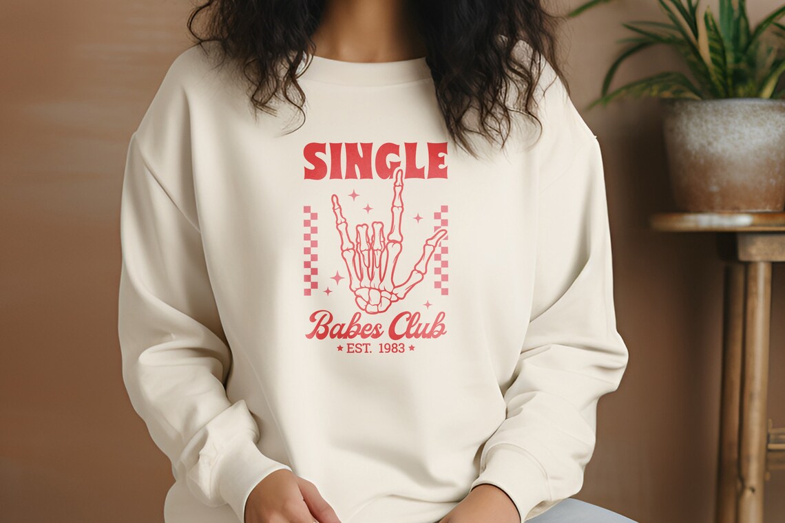 Single Babes Club Est 1983 Skeleton Hand Anti Valentine Poster - Image 2
