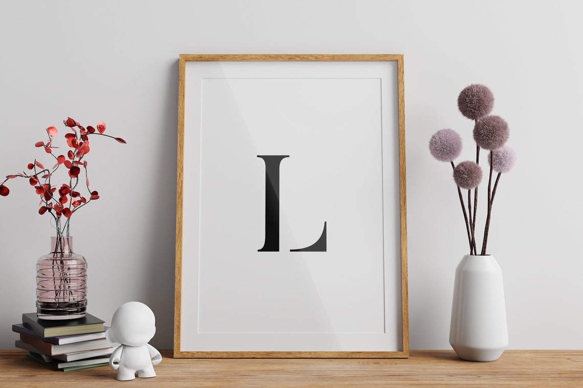 Elegant Black Serif Letter L Monogram Initial Minimalist Wall Art - Image 2