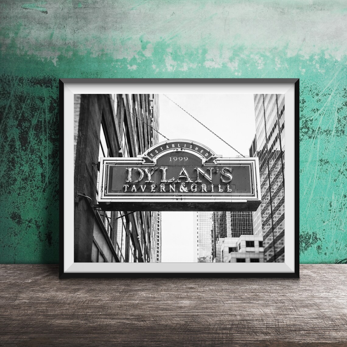 Dylans Tavern Chicago Bar Sign, Downtown Chicago Loop - Image 2
