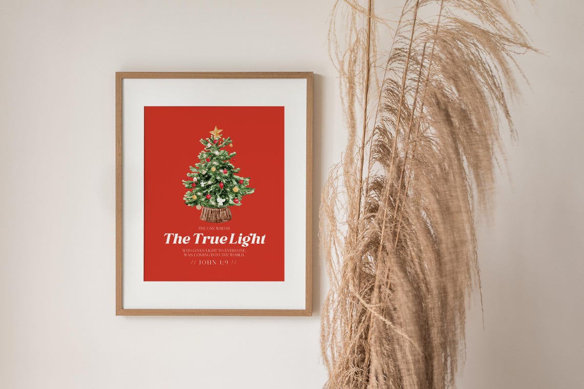 John 1:9 The True Light Christmas Tree Red Vintage Holiday Poster - Image 3