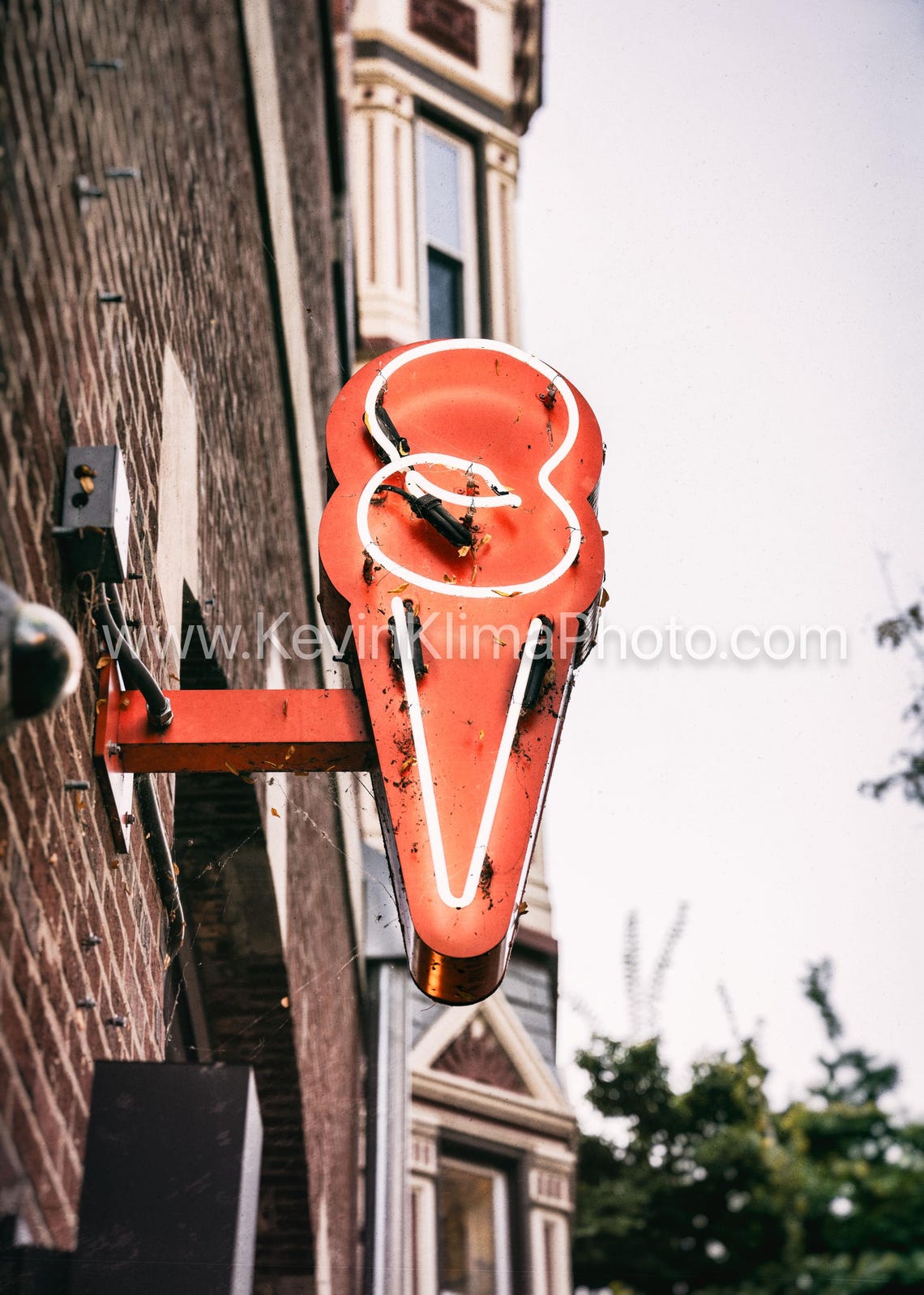 Retro Ice Cream Cone Neon Sign Black And White Photo Art Print - Image 2