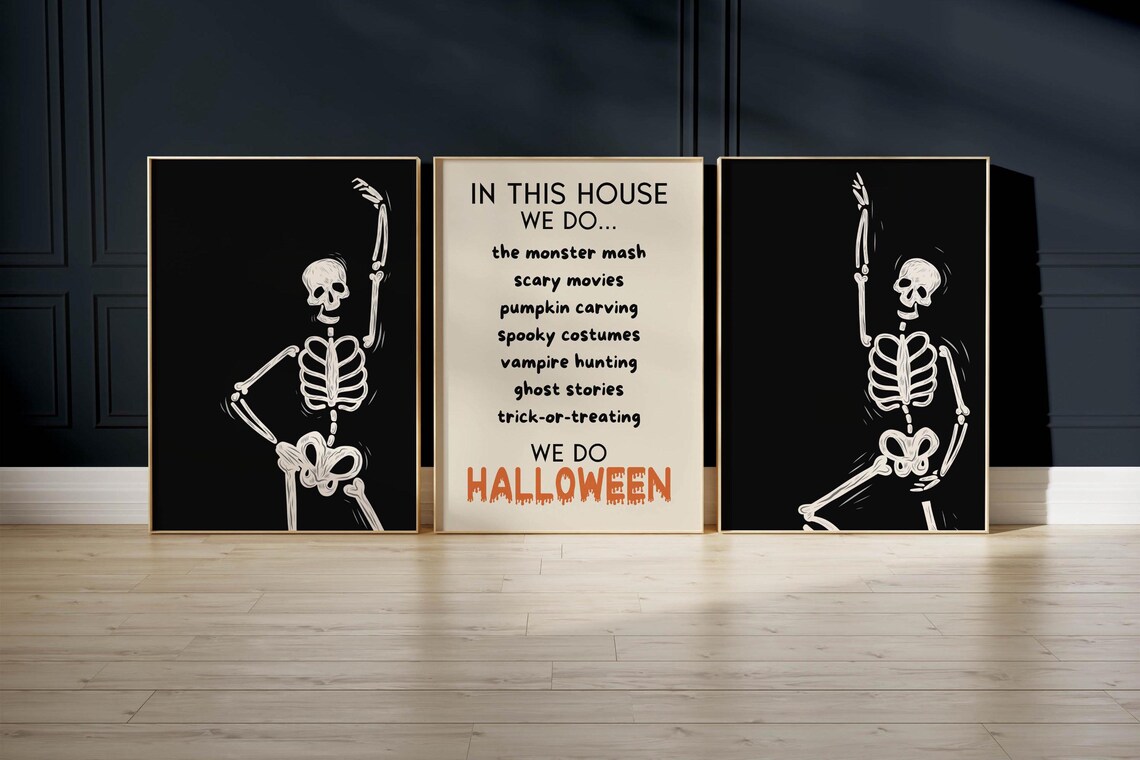 In This House We Do Halloween Family Traditions Quote Sign Poster - Image 4
