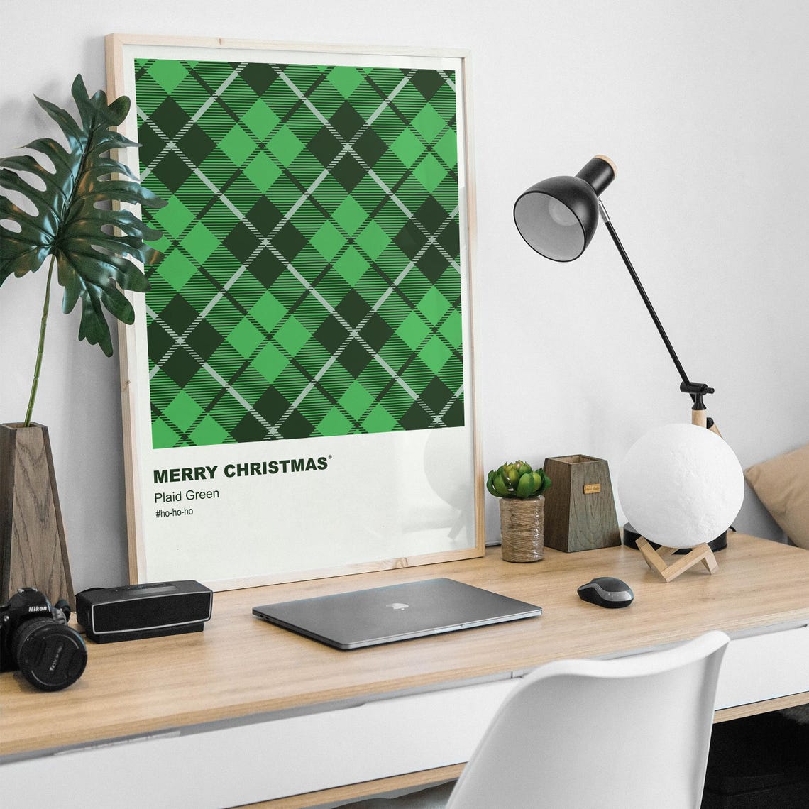 Green Plaid Pattern Merry Christmas Minimalist Holiday Wall Art - Image 4