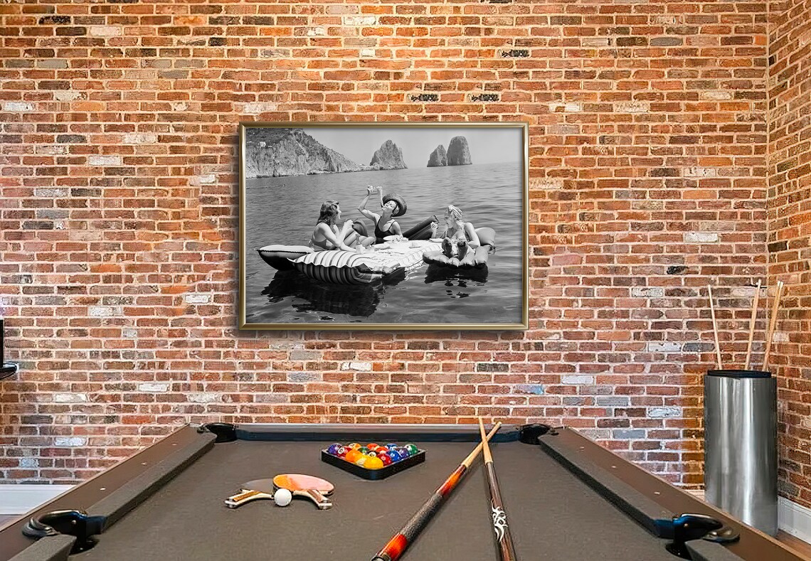 Women Eating Pasta On Lake, Vintage Wall Art - Image 4