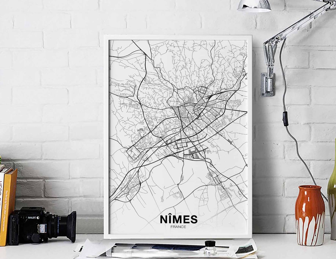 Nimes France Elegant Minimalist Black White Modern City Map Poster
