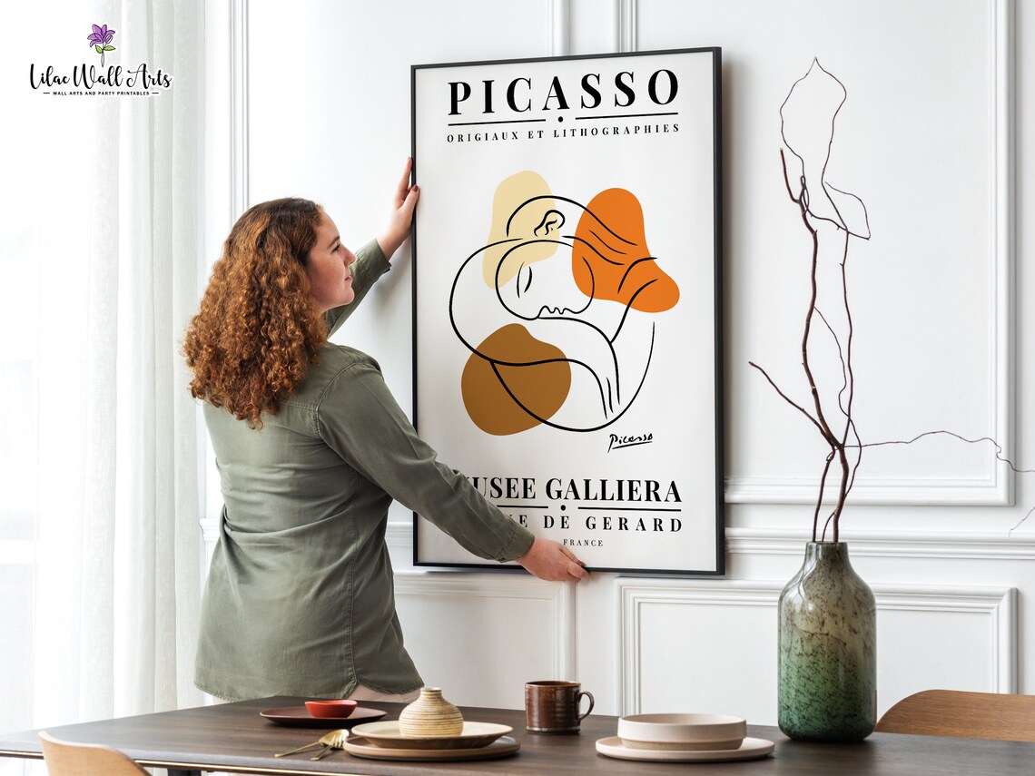 Picasso Inspired Loving Couple Embrace Museum Exhibition Art Print