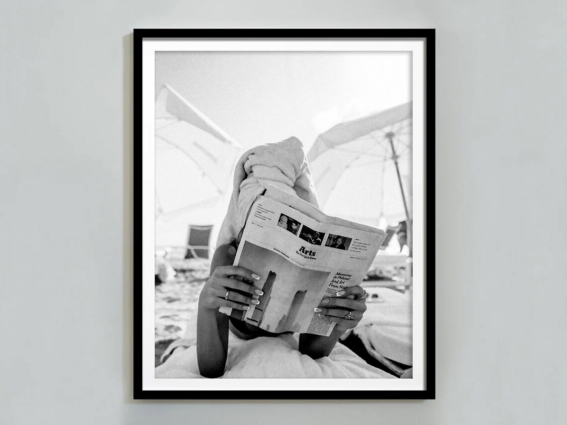 Woman Reading Newspaper Print Luxury Fashion Poster Black And White Girls Bathroom Wall Art Y2k Hypebeast Room Decor