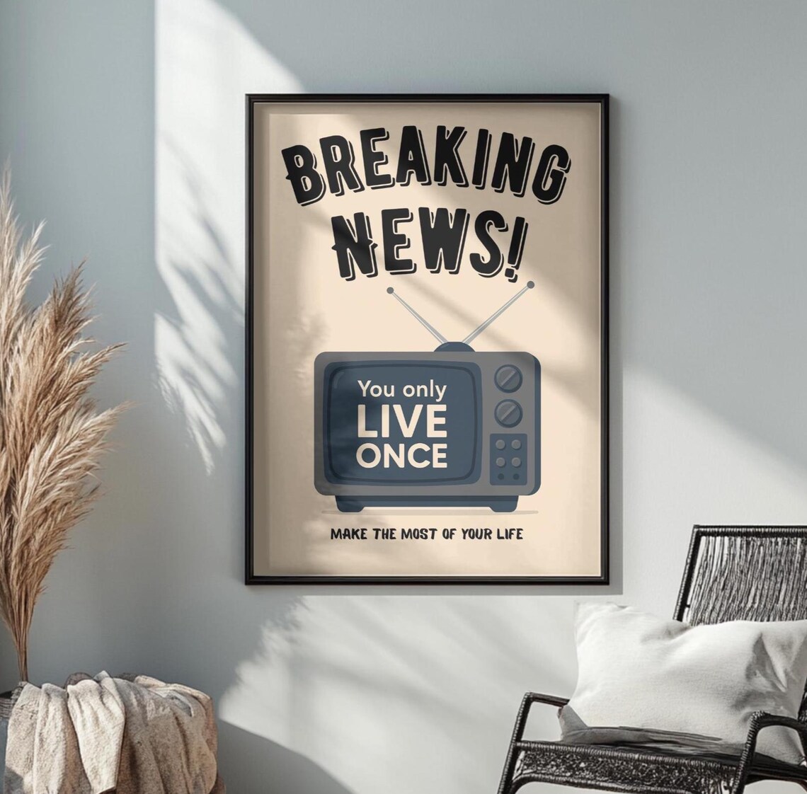 Breaking News Retro TV Illustration, Vintage Decor - Image 2