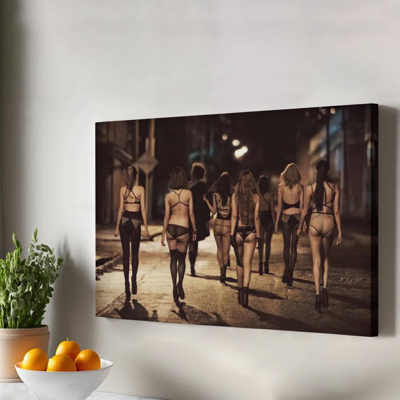 Street Woman Art N Canvas Wall Large Print Framed Housewarming Gifts Modern Decor