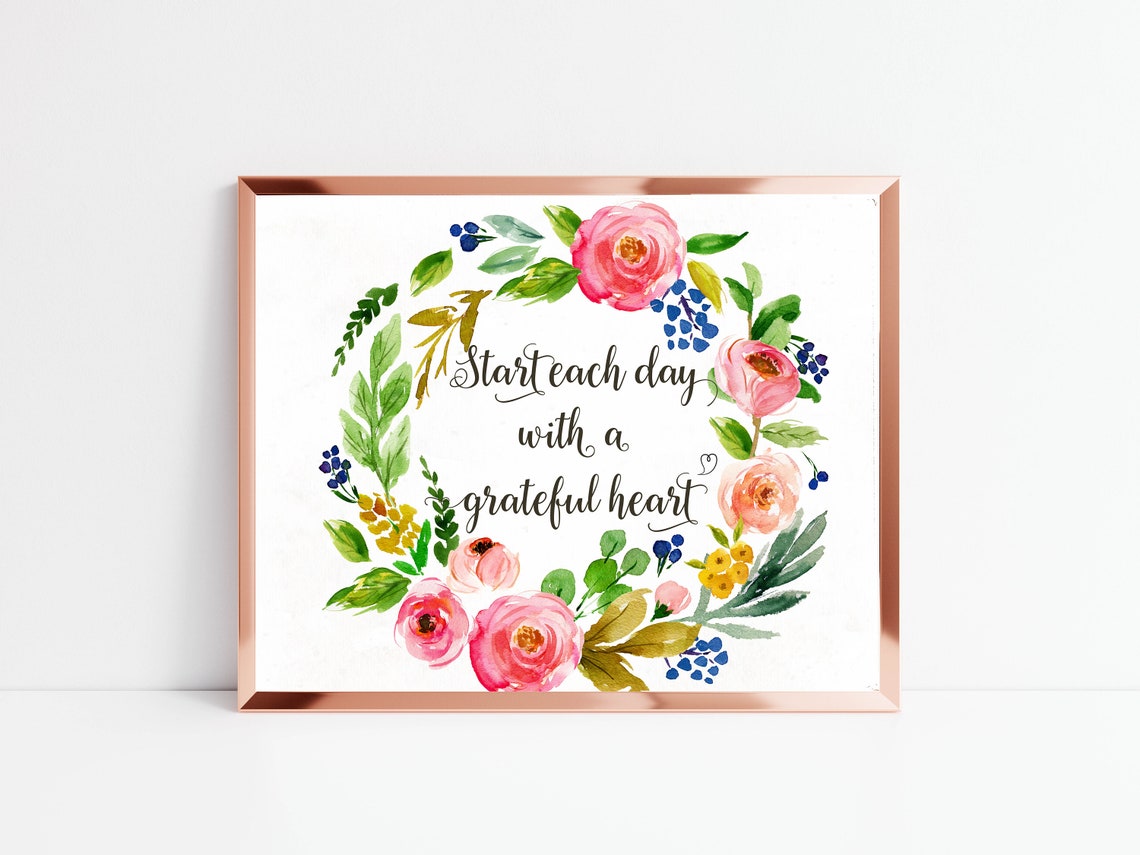 Start Each Day With A Grateful Heart Floral Wreath Calligraphy Poster - Image 3