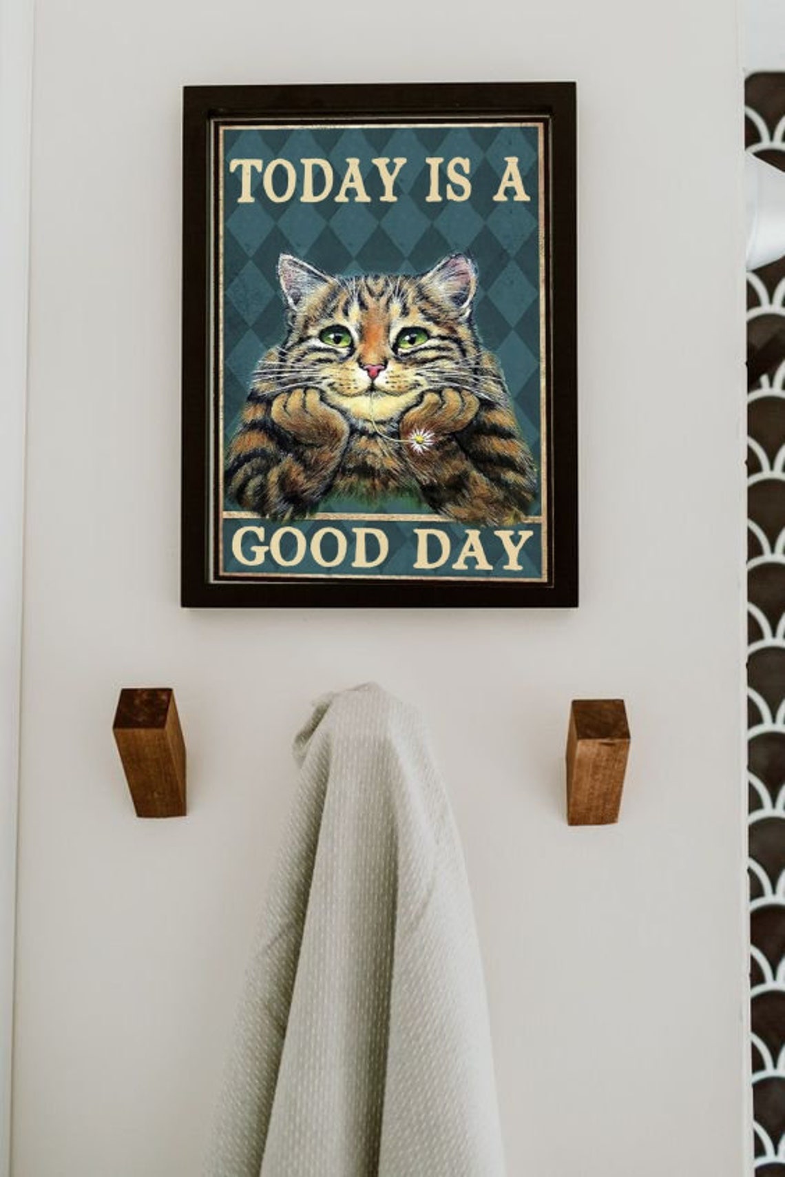 Today Is A Good Day Smiling Tabby Cat Daisy Vintage Bathroom Poster - Image 2
