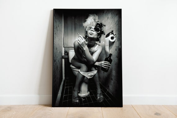Smoking In The Bathroom Print Wall Art Poster A3 A4 A5 Funny Toilet Black And White Home Decor Quote Wall Art Sign Accessories Vintage