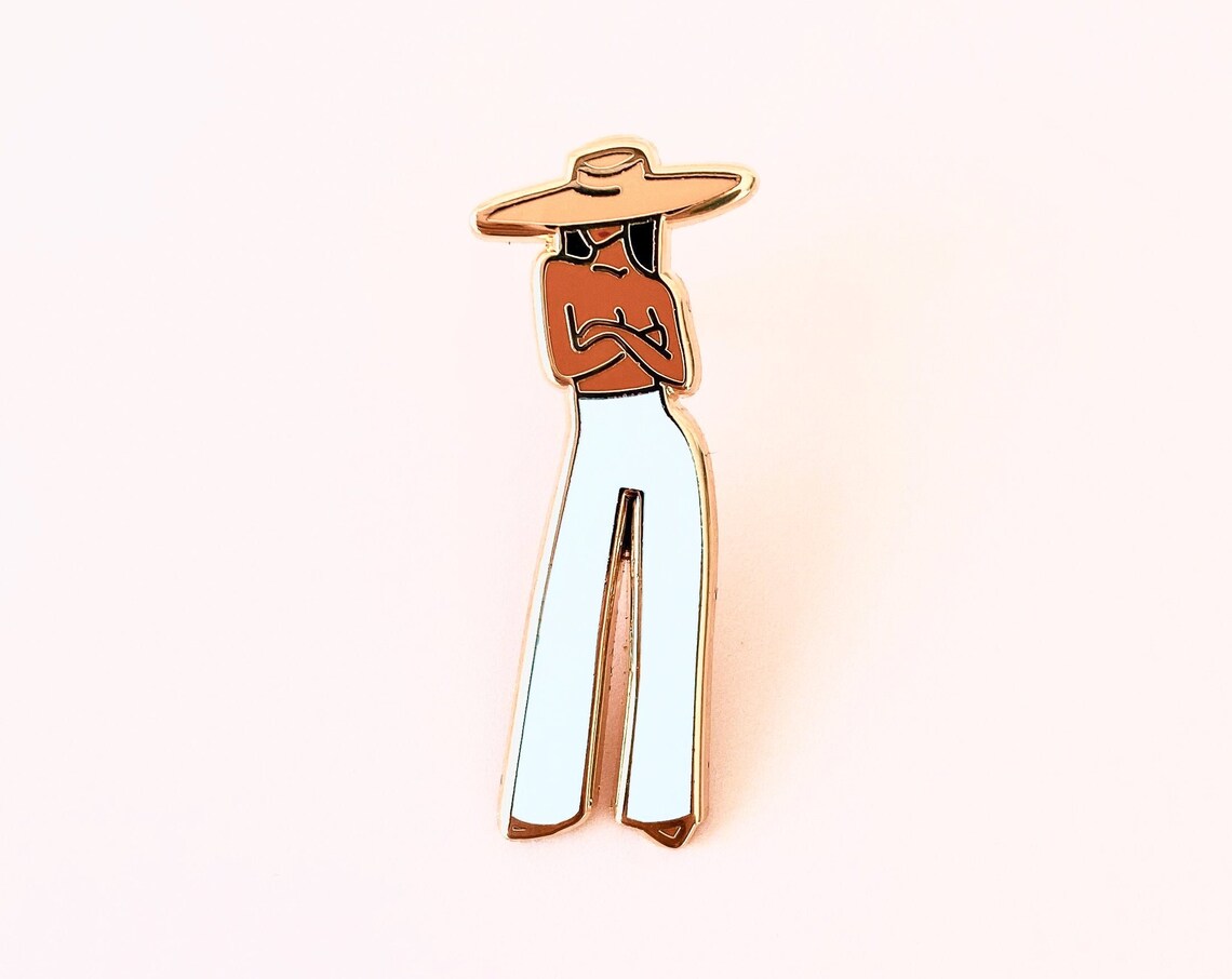 Summer Woman Sun Hat Gold Enamel Pin Fashion Jewelry Accessory Gift