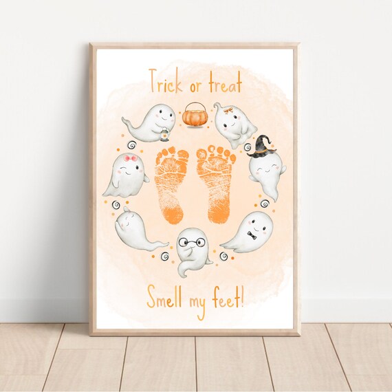 Trick or Treat Smell My Feet Halloween Baby Footprint Ghost Circle Art Poster