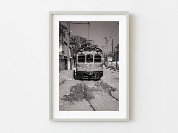Historic Old Streetcar Trolly In Havana Wall Art
