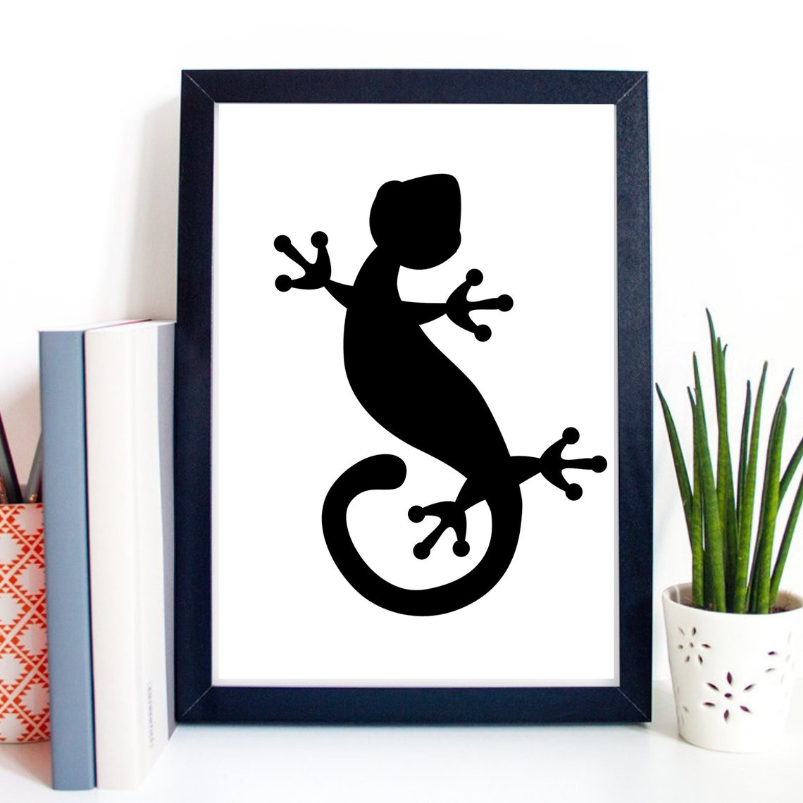 Black Gecko Lizard Silhouette Minimalist Modern White Wall Art Print - Image 3