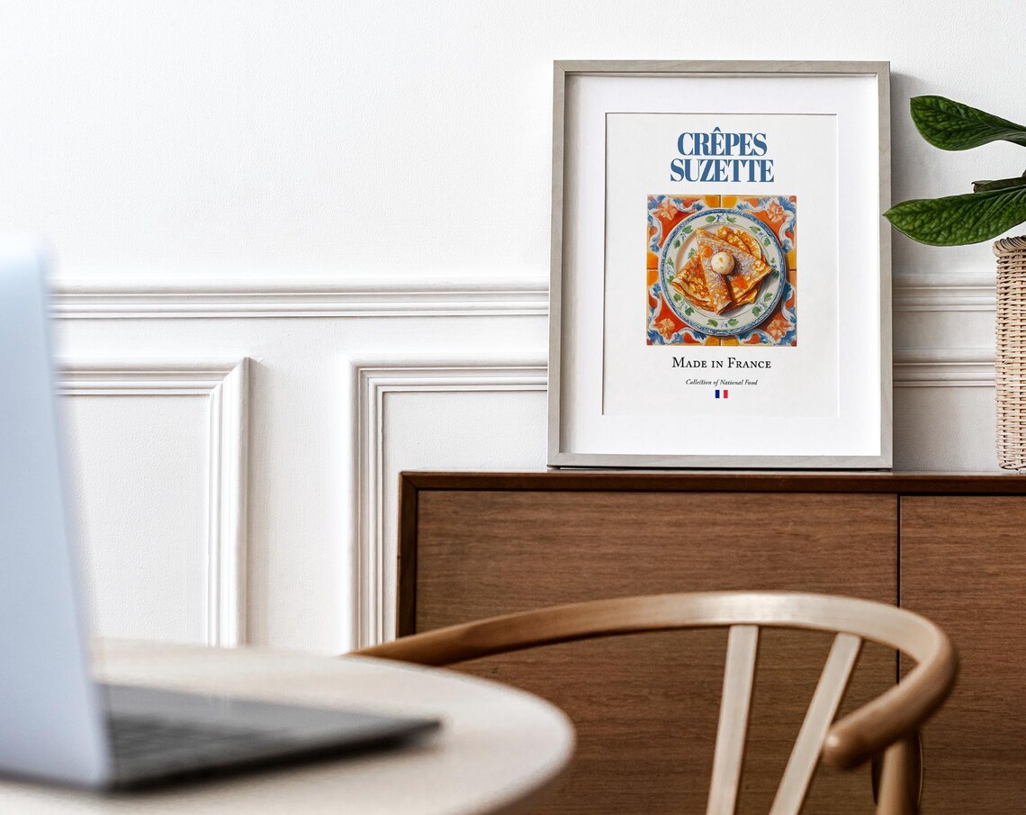 Crpes Suzette Traditional French Cuisine, Dining Room - Image 3