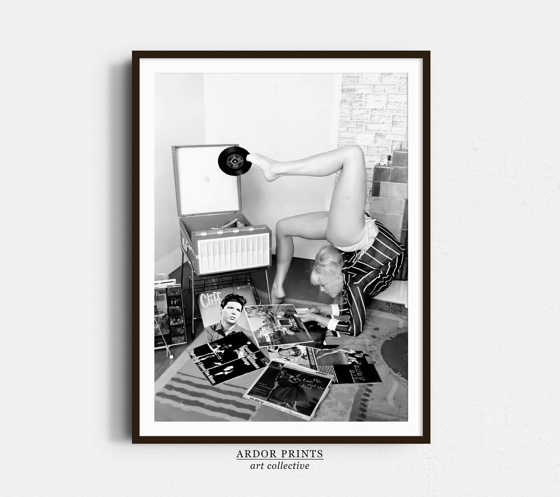 Contortionist Plays Vinyl Poster, Vintage Music Art