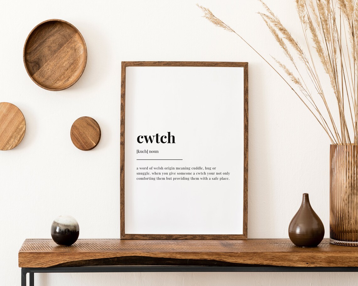 Cwtch Definition Meaning Typography Wall Art - Image 3