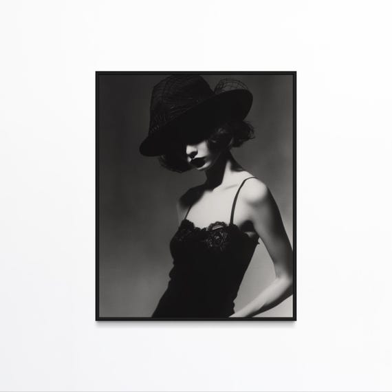 Vintage Fashion Photo Wall Art Black And White Print Lipstick Wall Art Old Hollywood Art Feminist Poster Fashion Wall Decor