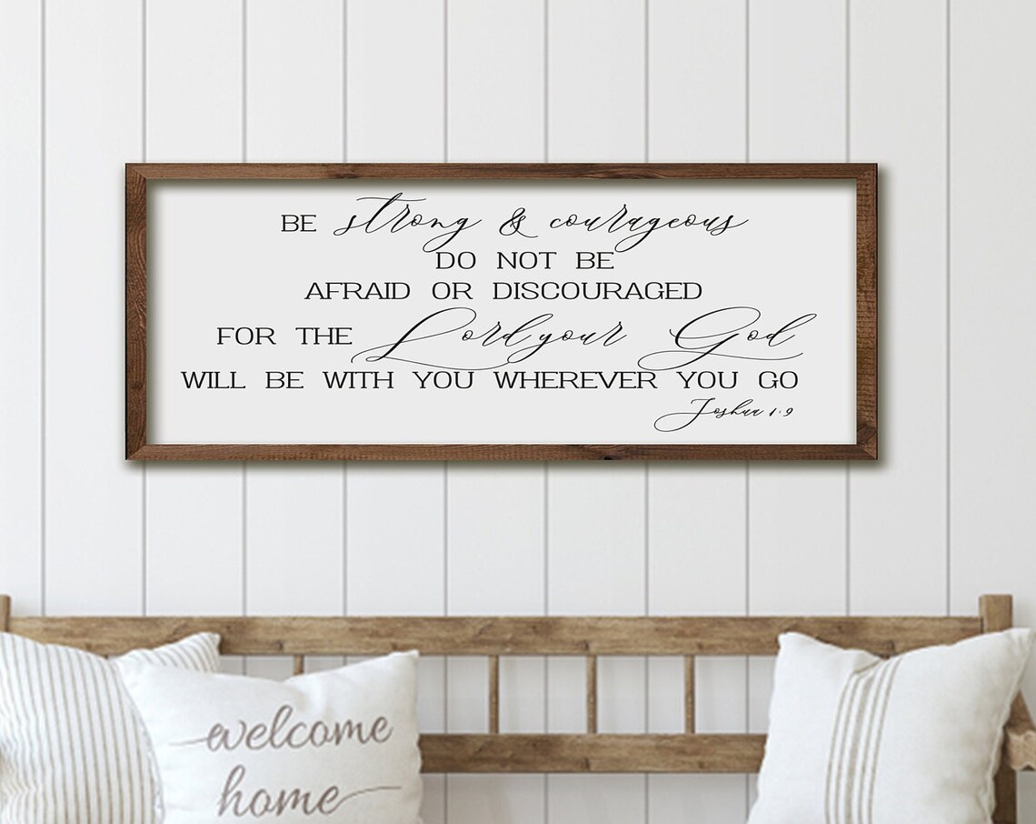 Be Strong and Courageous Bible Verse Sign, Art Print - Image 3