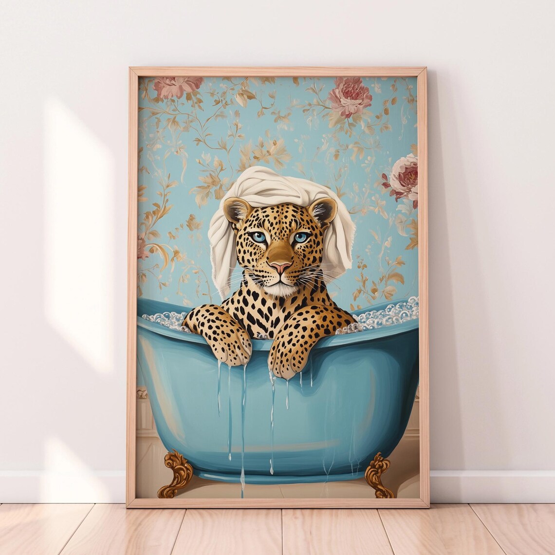 Luxury Leopard Bath Print Elegant Bathroom Wall Art Funny Animal Spa Poster Vintage Clawfoot Tub Decor Artwork