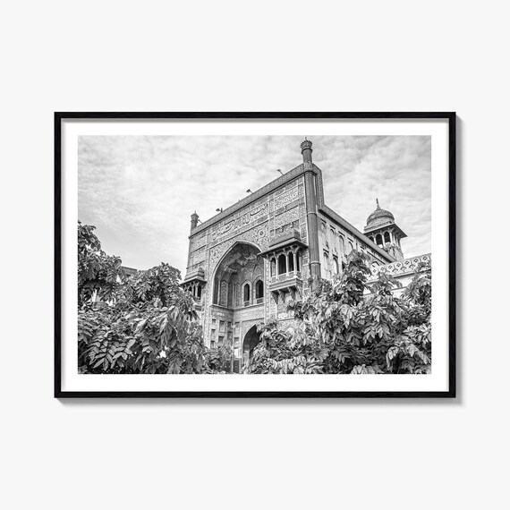 Lahore Pakistan Mughal Era Stone Gateway Black And White Poster