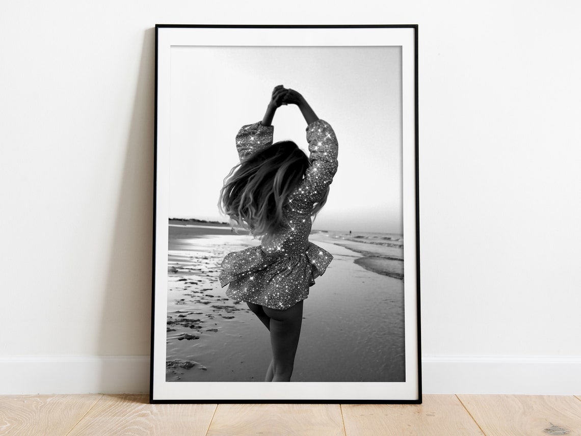 Woman In The Beach Print Black And White Fashion Photography Bathroom Wall Art Hypebeast Room Decor Bedroom Poster - Image 3