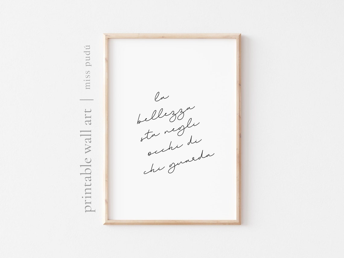 Italian Beauty Quote Eyes of the Beholder Script Minimalist Wall Art