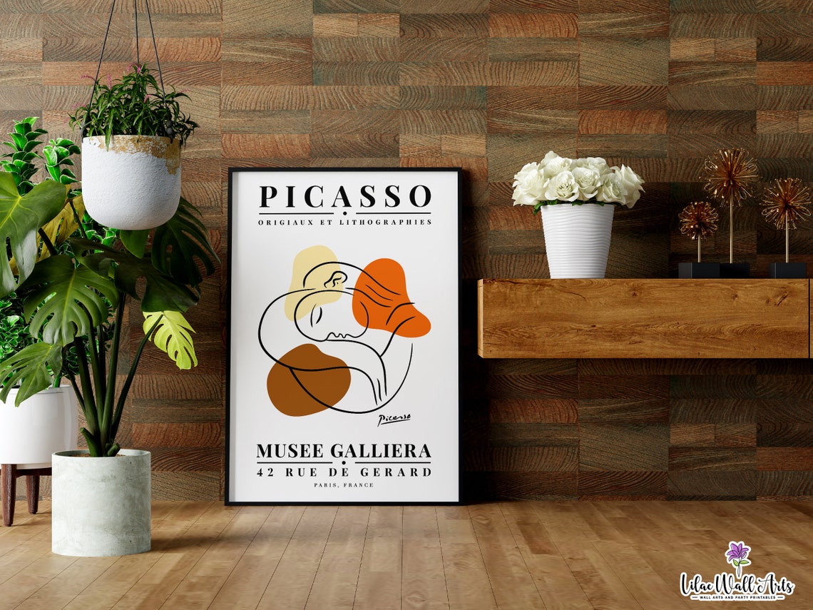 Picasso Inspired Loving Couple Embrace Museum Exhibition Art Print - Image 5