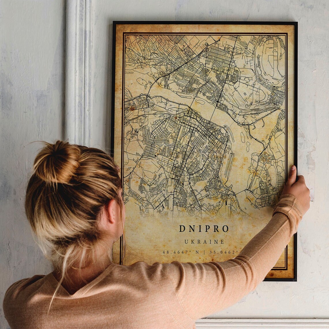 Dnipro Vintage Map Poster, Antique Rustic Travel Poster - Image 2