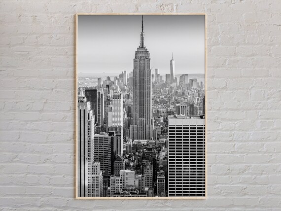 Empire State Building New York Black and White Skyline Poster