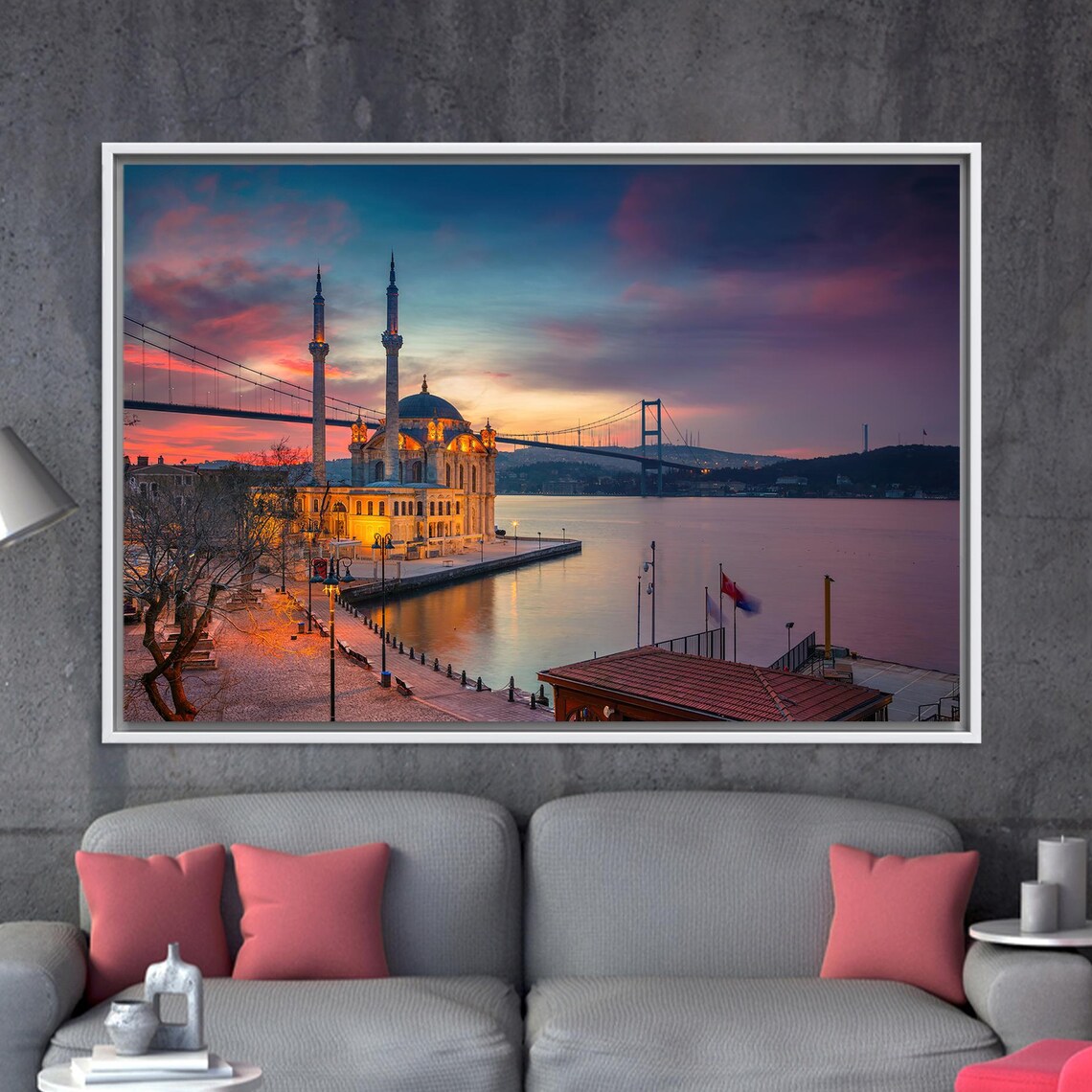 Istanbul Ortakoy Mosque, Modern City Art