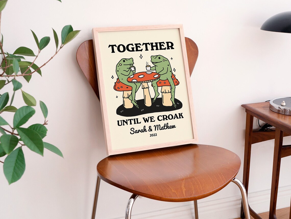 Personalized Couple Frog Illustration, Retro Aesthetic - Image 3