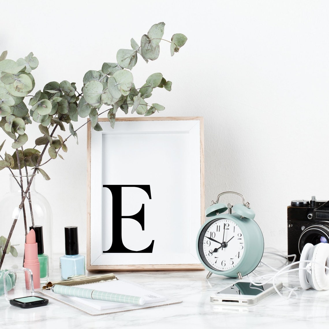 Letter E Minimalist Monogram Art Print - Image 4