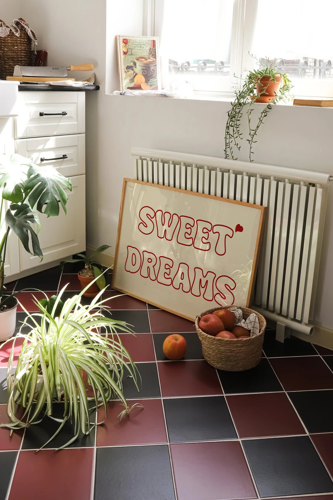 Sweet Dreams Red Outline Bubble Letter Retro Bedroom Wall Poster - Image 2