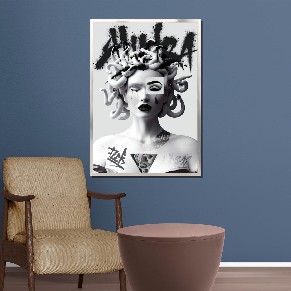 Medusa Graffiti Painting Bold Wall Art Gift For Modern Home Decor And Unique Artistic Expression - Image 3